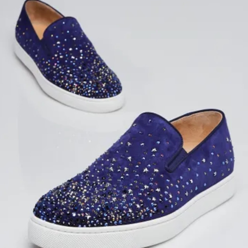 CHRISTIAN LOUBOUTIN
Blue Suede Crystal Star Embellished Dolcita Boat Flats